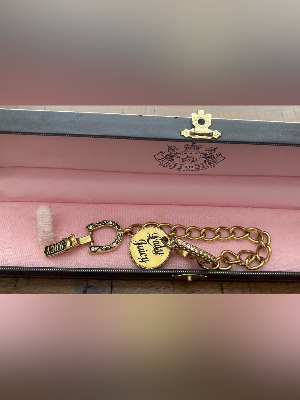•VTG•Juicy Couture Gold Lady Juicy Love Luck Chunky Charm Bracelet